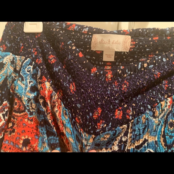 Shorts - Picture 2 of 3